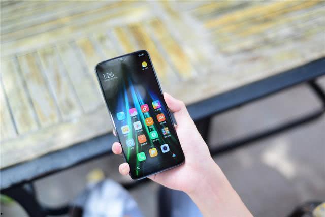 小米卢伟冰最新爆料,卢伟冰最新爆料揭示神秘新功能！”